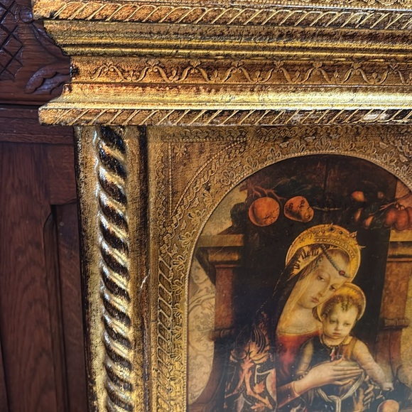 Antique ornate gold frame print of the Madonna and child - Picture 4 of 12